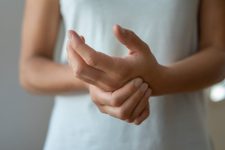 Ventoux drug slows fibrosis in mouse model of hand condition