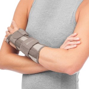 MUELLER Sports Medicine Reversible Wrist Stabilizer with Splint, Wrist...